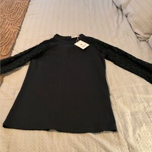 Chic Black Lace Sleeve Blouse